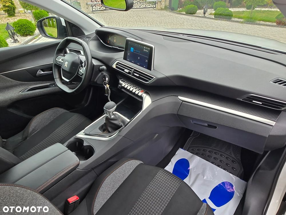 Peugeot 3008 1.6 BlueHDi Active S&S - 15