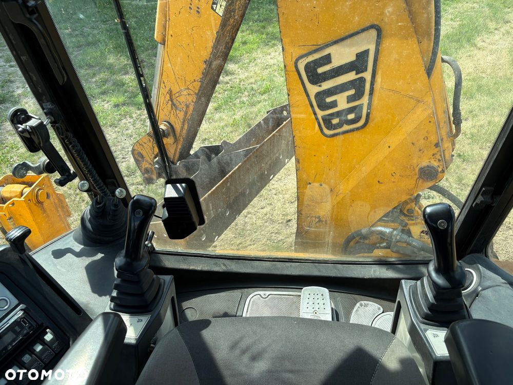 JCB 4CX - 21