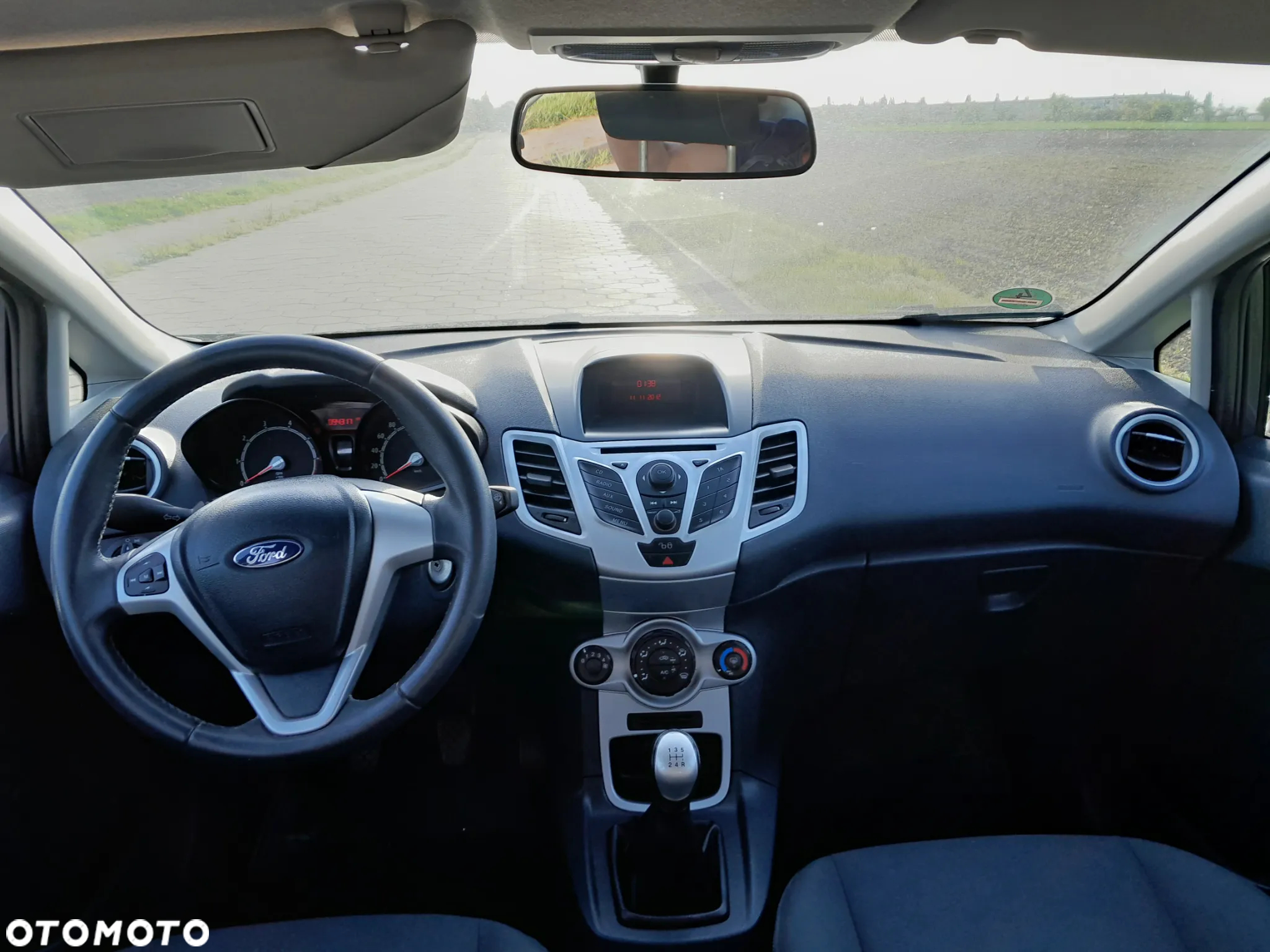 Ford Fiesta 1.25 Celebration - 25