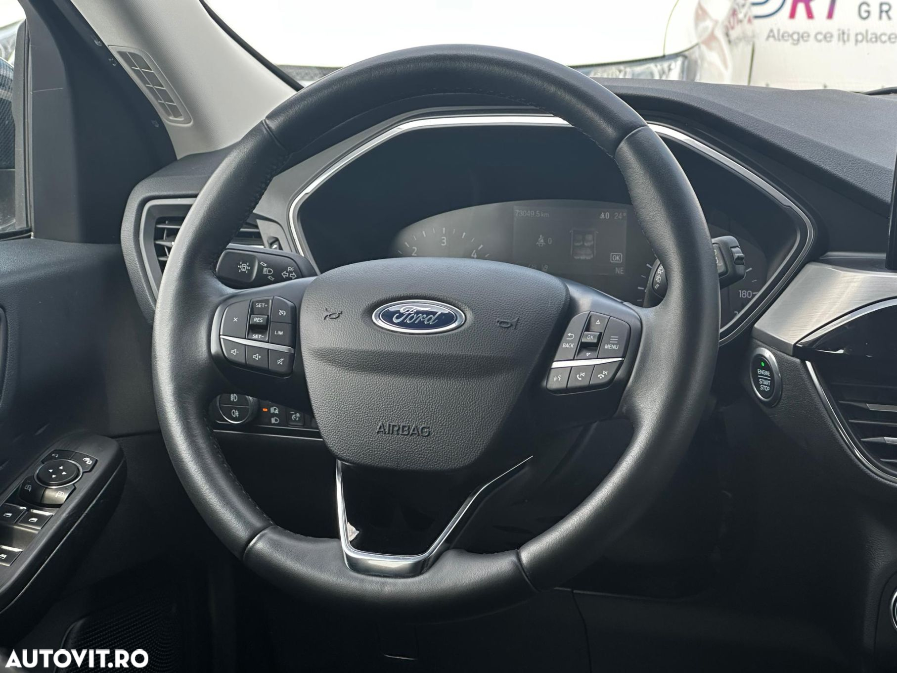 Ford Kuga - 10
