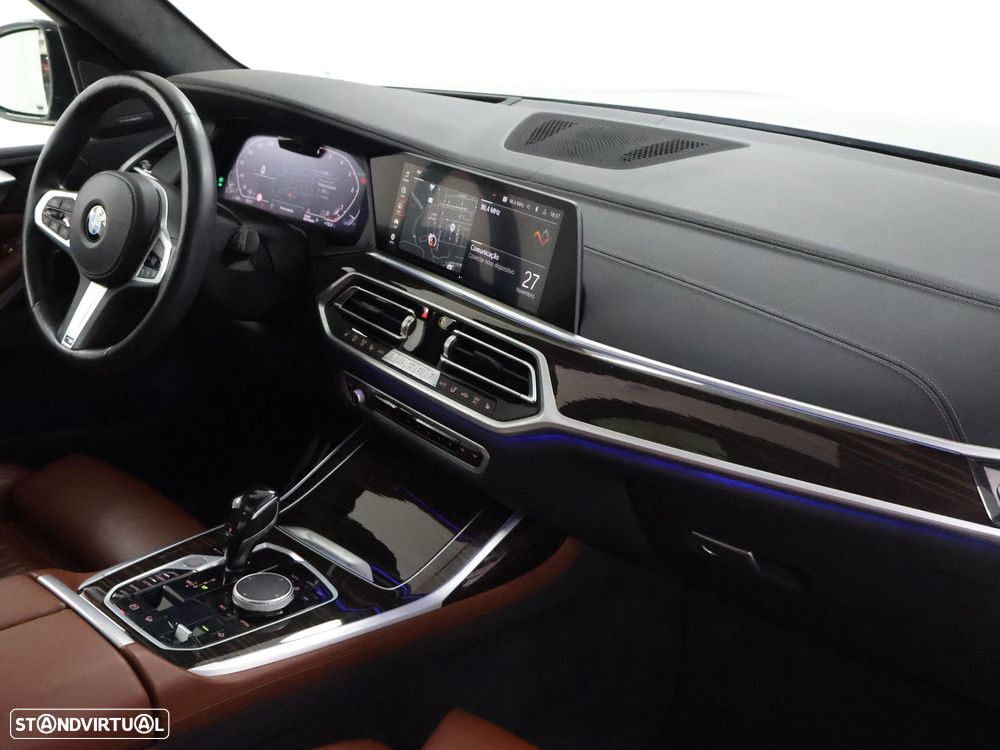 BMW X7 40 d xDrive Pack M - 4
