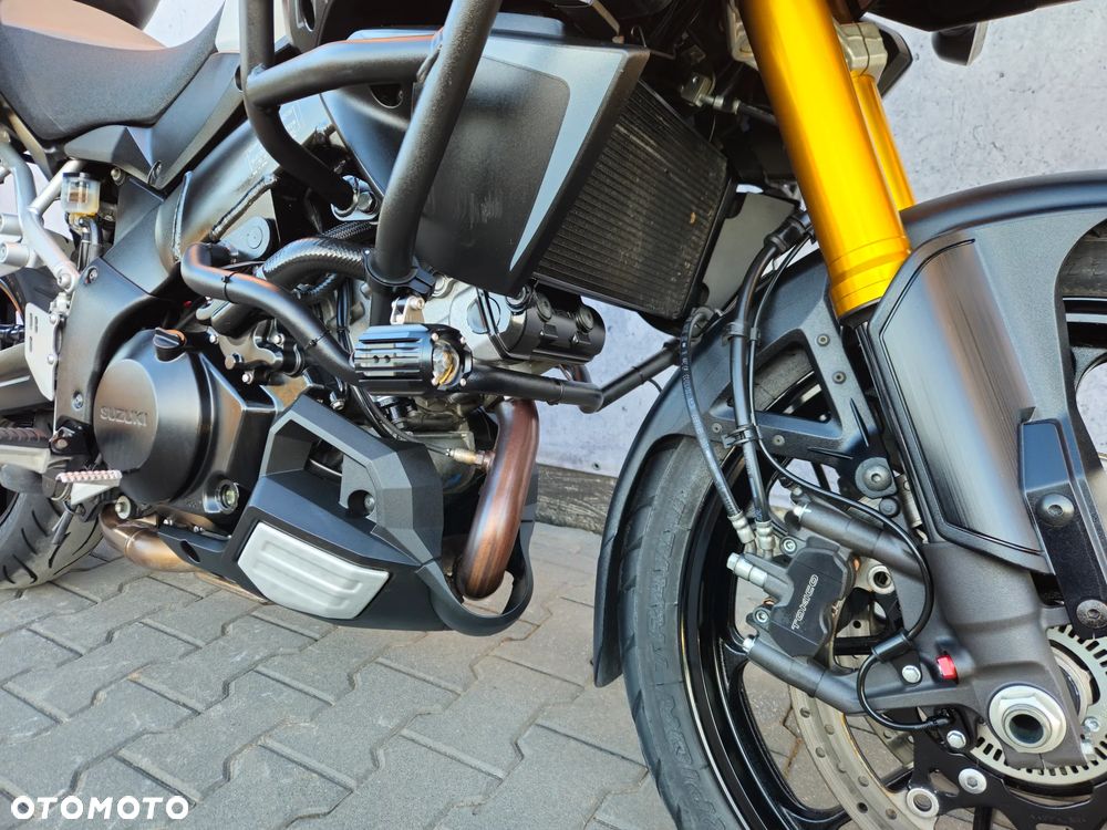 Suzuki DL - 20