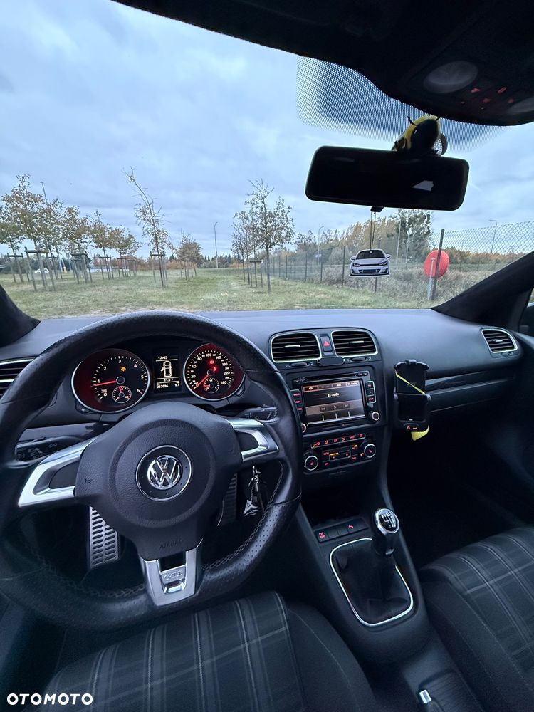 Volkswagen Golf 2.0 TDI GTD - 14