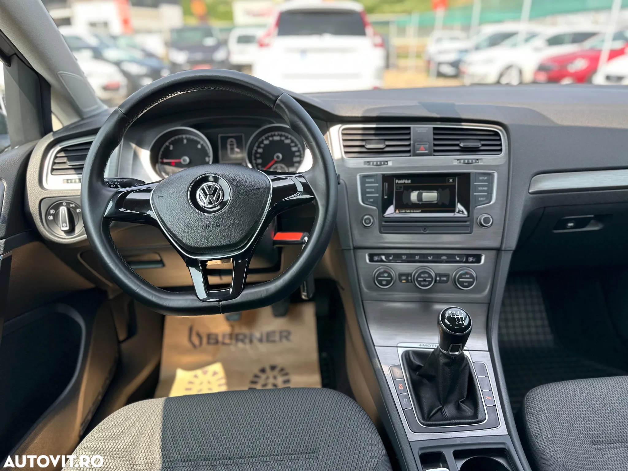 Volkswagen Golf 1.6 TDI 4Motion BlueMotion Technology Trendline - 18