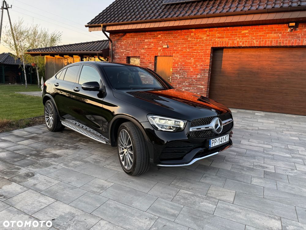 Mercedes-Benz GLC 300 d 4Matic 9G-TRONIC AMG Line - 2