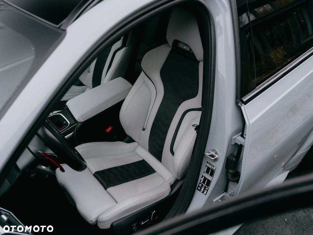 BMW M3 Competition xDrive sport - 24