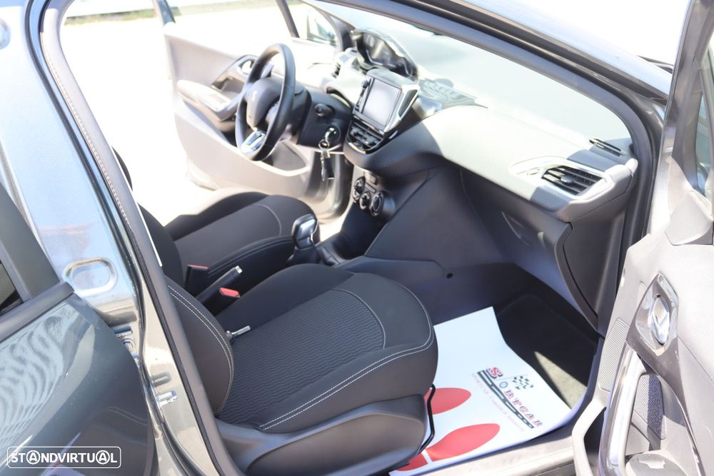 Peugeot 208 1.6 BlueHDi Style - 12