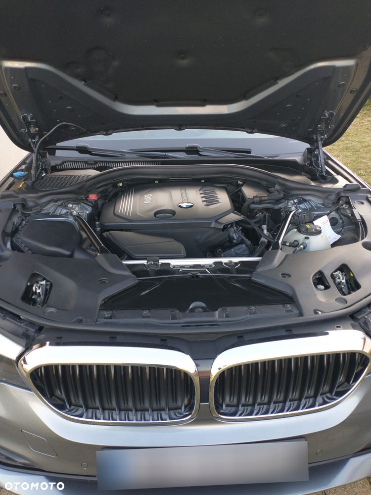 BMW Seria 5 520d Sport Line sport - 29