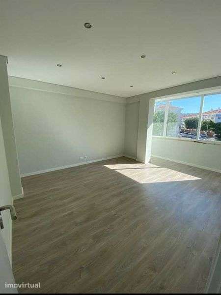 Apartamento T2 Arrendamento - Amadora - Grande imagem: 5/8
