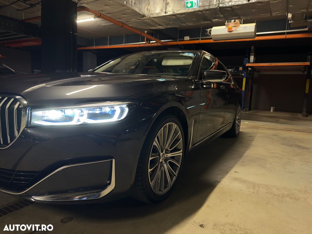 BMW Seria 7 730d xDrive MHEV - 2