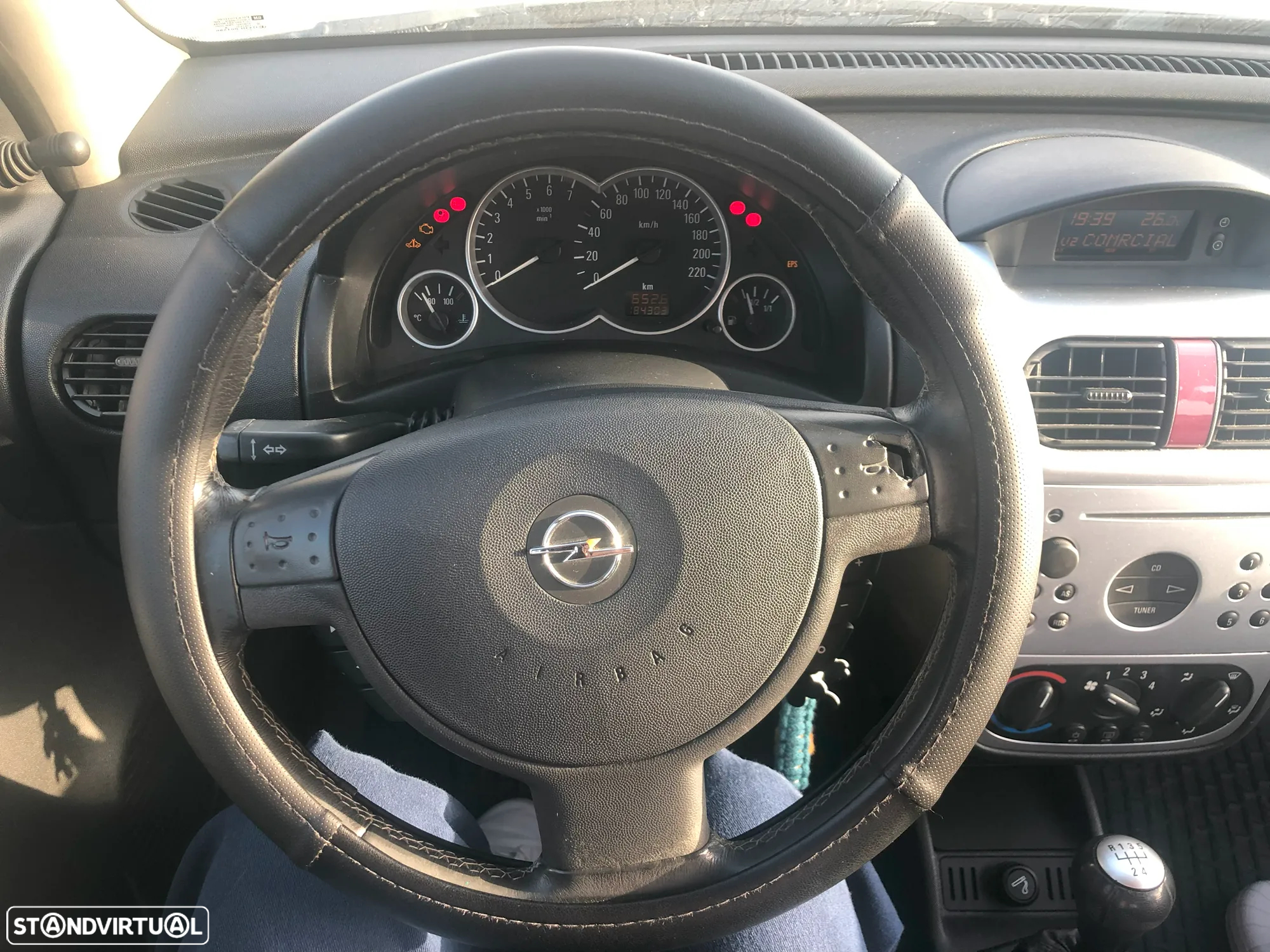 Opel Corsa 1.2 16V Enjoy - 9