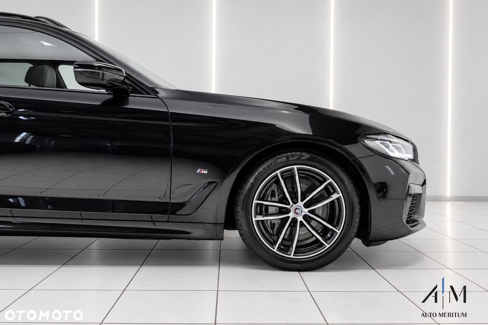 BMW Seria 5 540i xDrive - 11