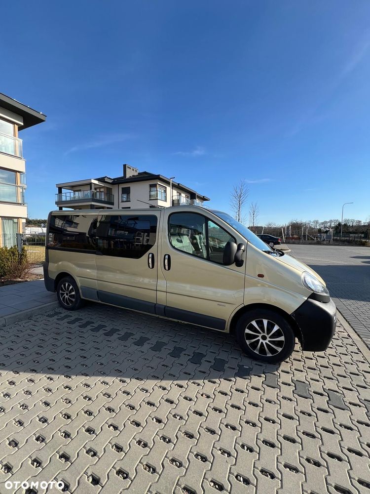 Opel Vivaro - 2