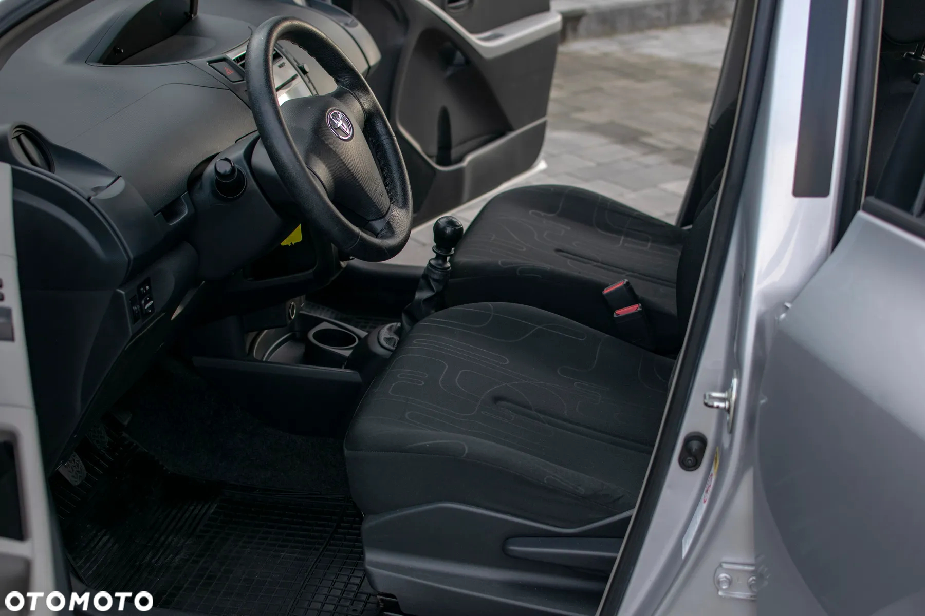 Toyota Yaris - 6