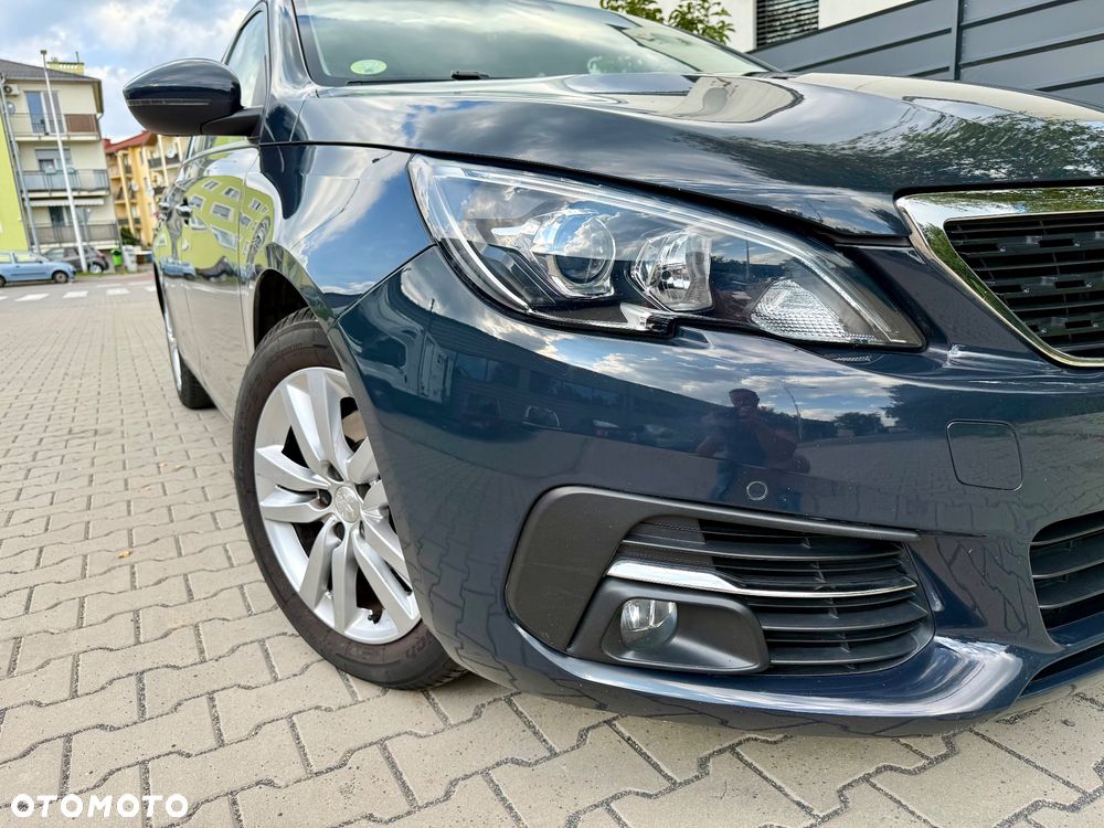 Peugeot 308 BlueHDi 120 EAT6 Stop & Start Active Business-Paket - 10