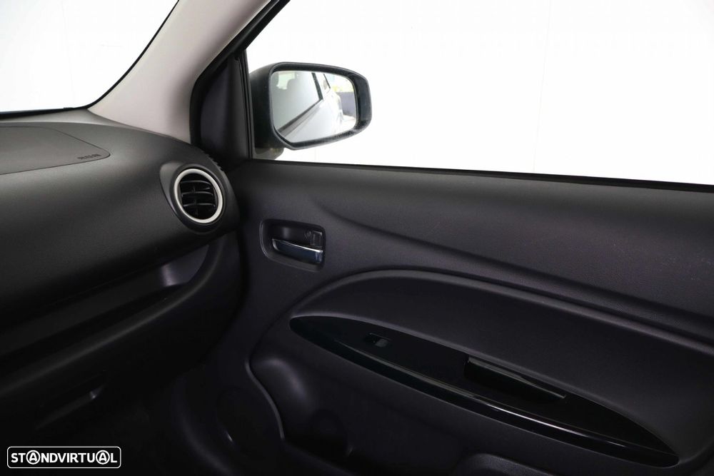 Mitsubishi Space Star 1.2 Intense - 28