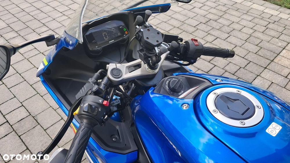 Suzuki GSX-R - 18