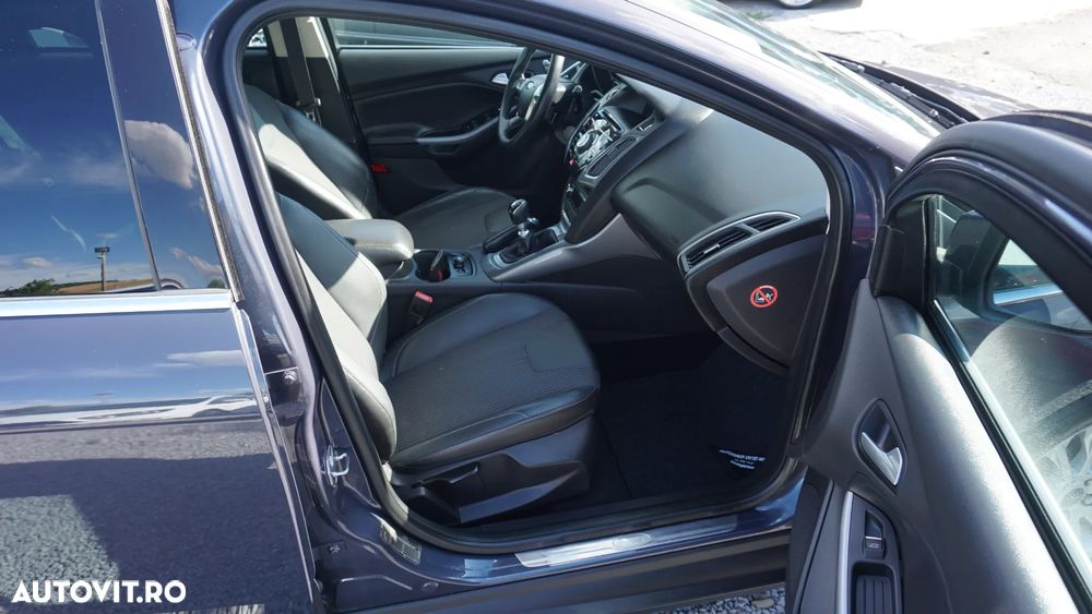 Ford Focus 1.0 EcoBoost Start-Stopp-System Titanium - 11