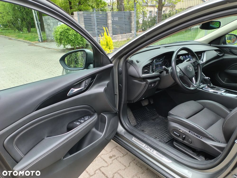 Opel Insignia 1.6 T Innovation S&S - 12
