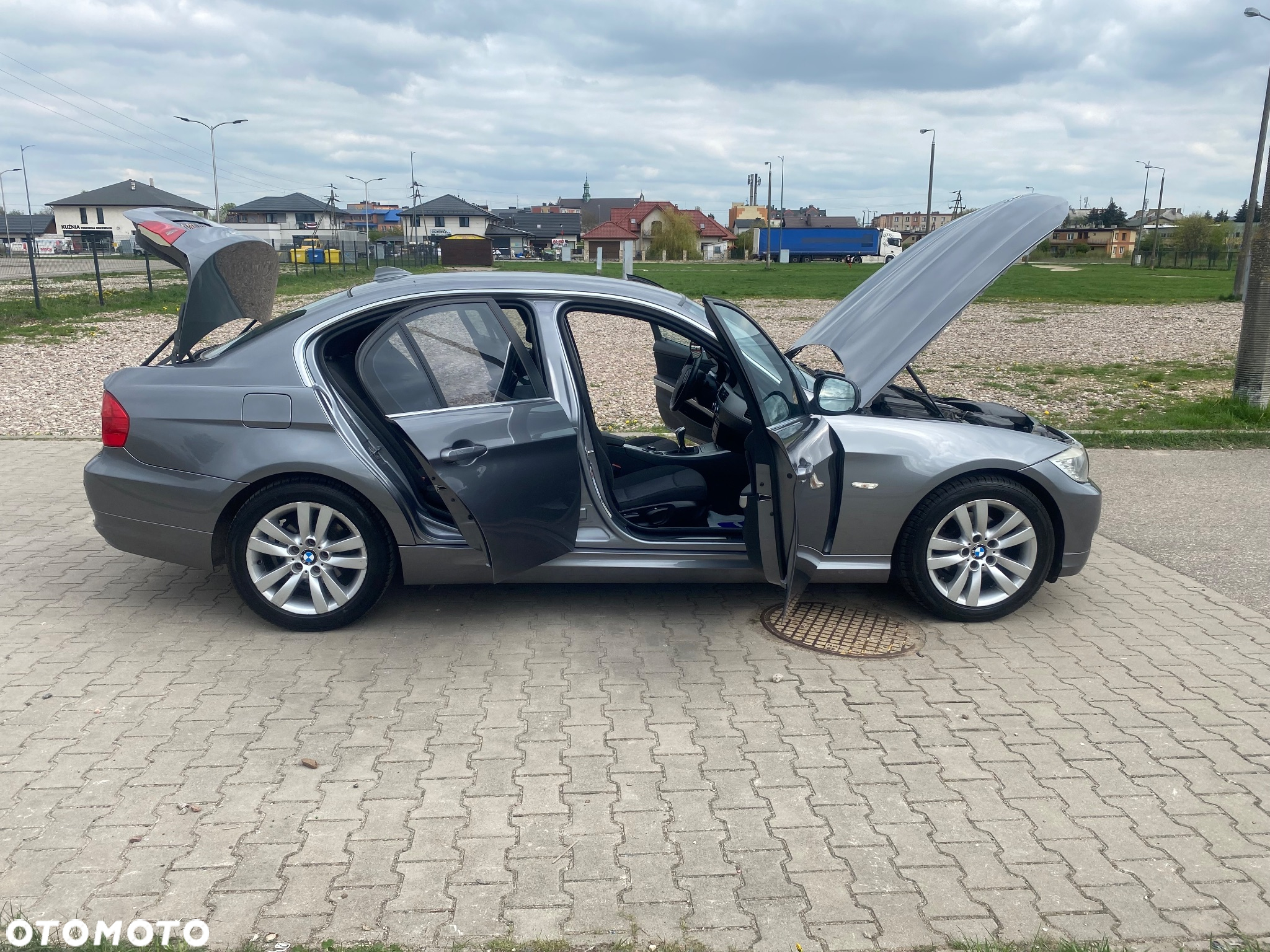 BMW Seria 3 316d - 27