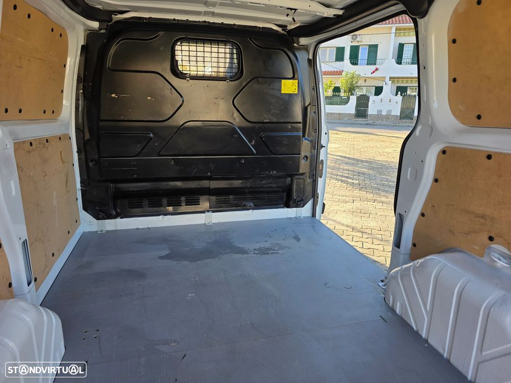 Ford Transit Custom 2.2 TDCI 270 L1 - 29