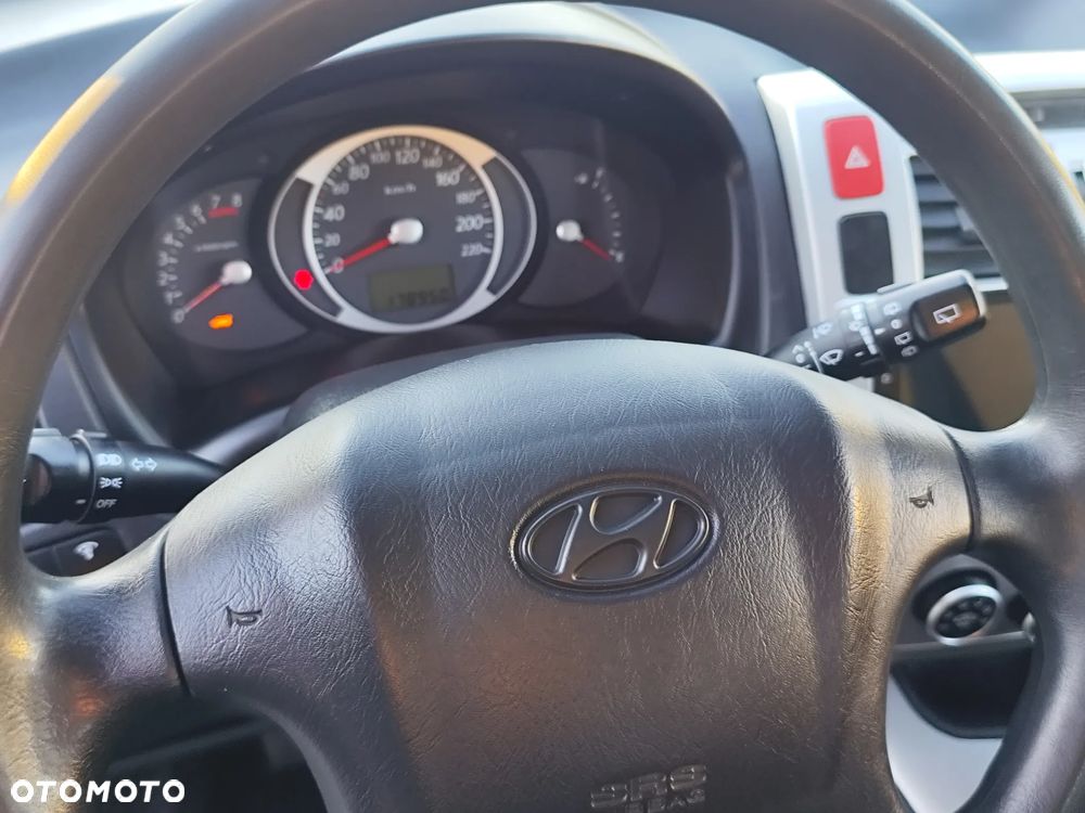 Hyundai Tucson 2.0 2WD GLS - 11