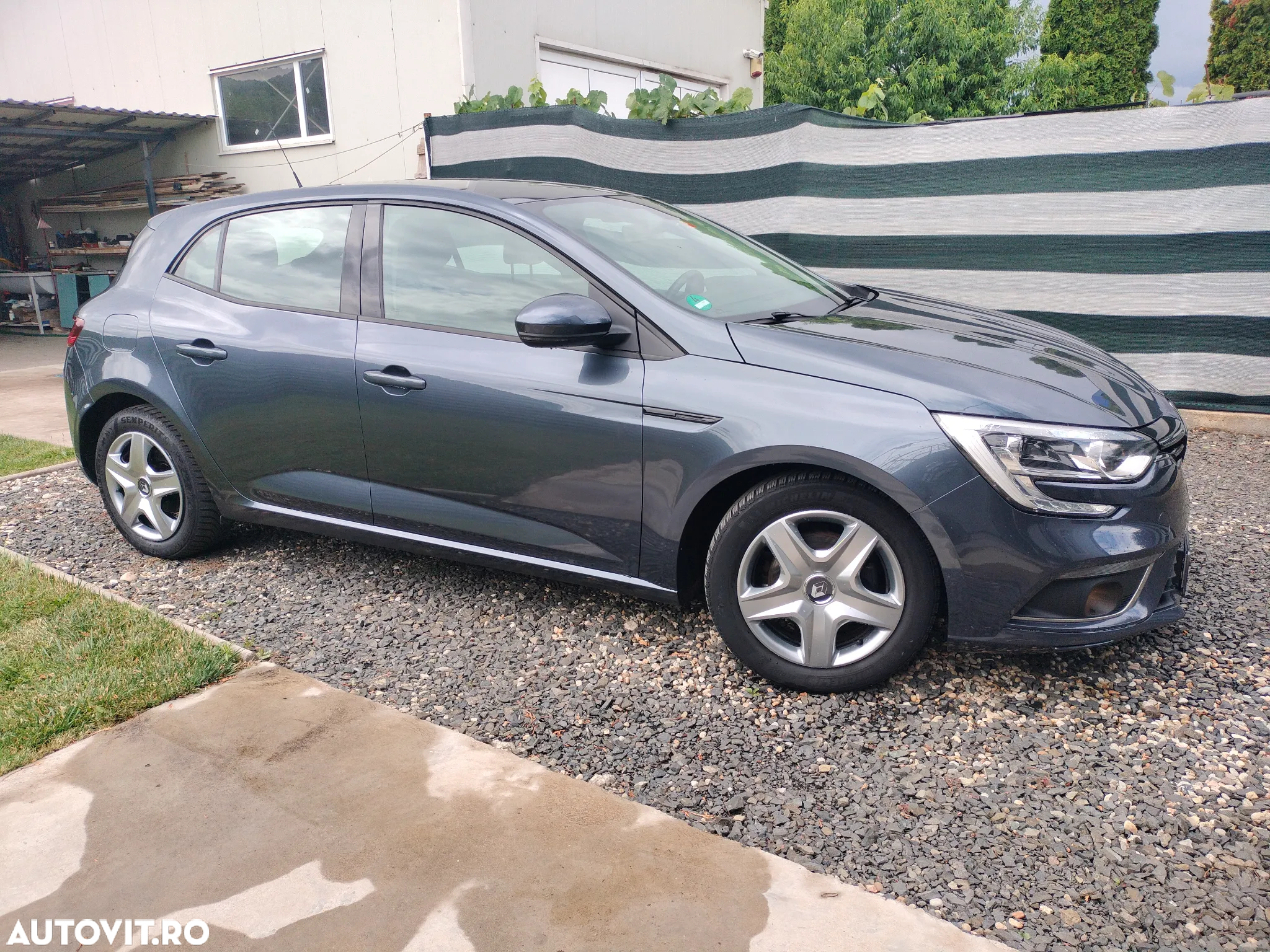 Renault Megane - 11