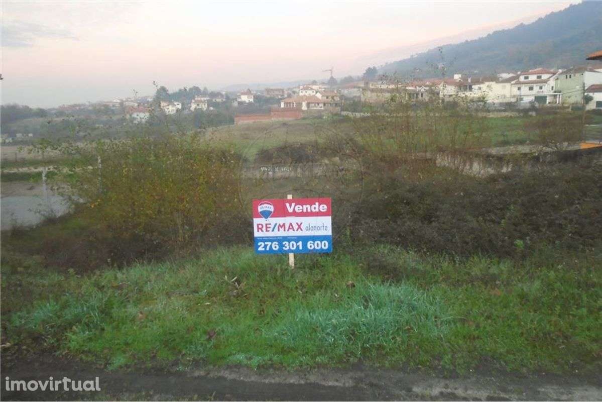 TERRENO PARA CONSTRUÇÃO - Grande imagem: 2/6