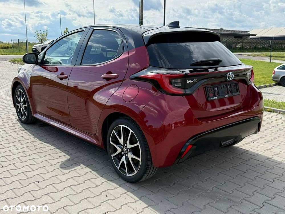 Toyota Yaris Hybrid 1.5 Executive - 3