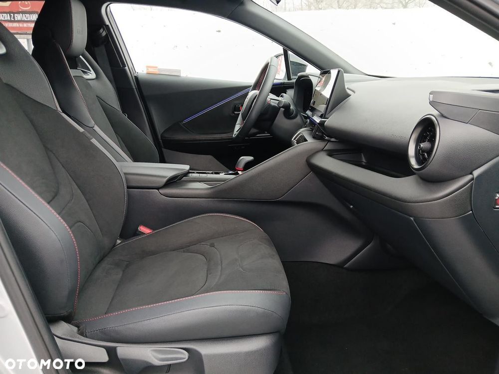 Toyota C-HR - 10
