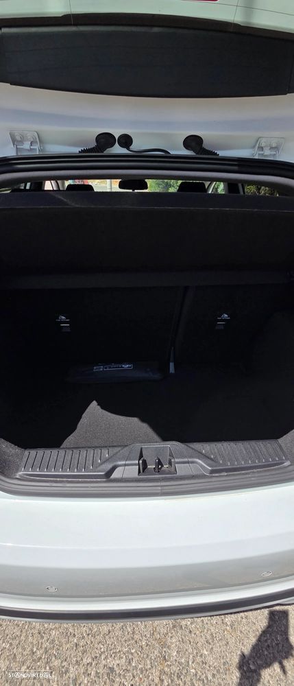 Ford Fiesta 1.0 EcoBoost Active X - 25