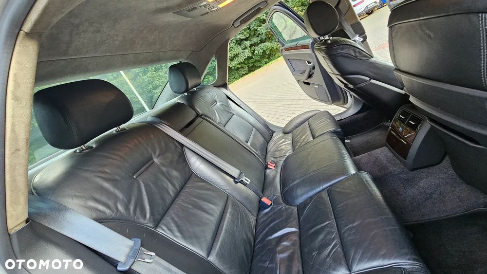 Audi A8 4.2 Quattro - 19