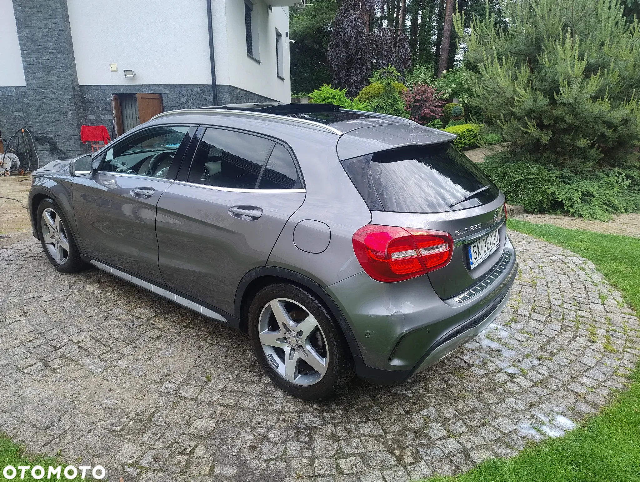 Mercedes-Benz GLA 220 d 4-Matic AMG Line - 4