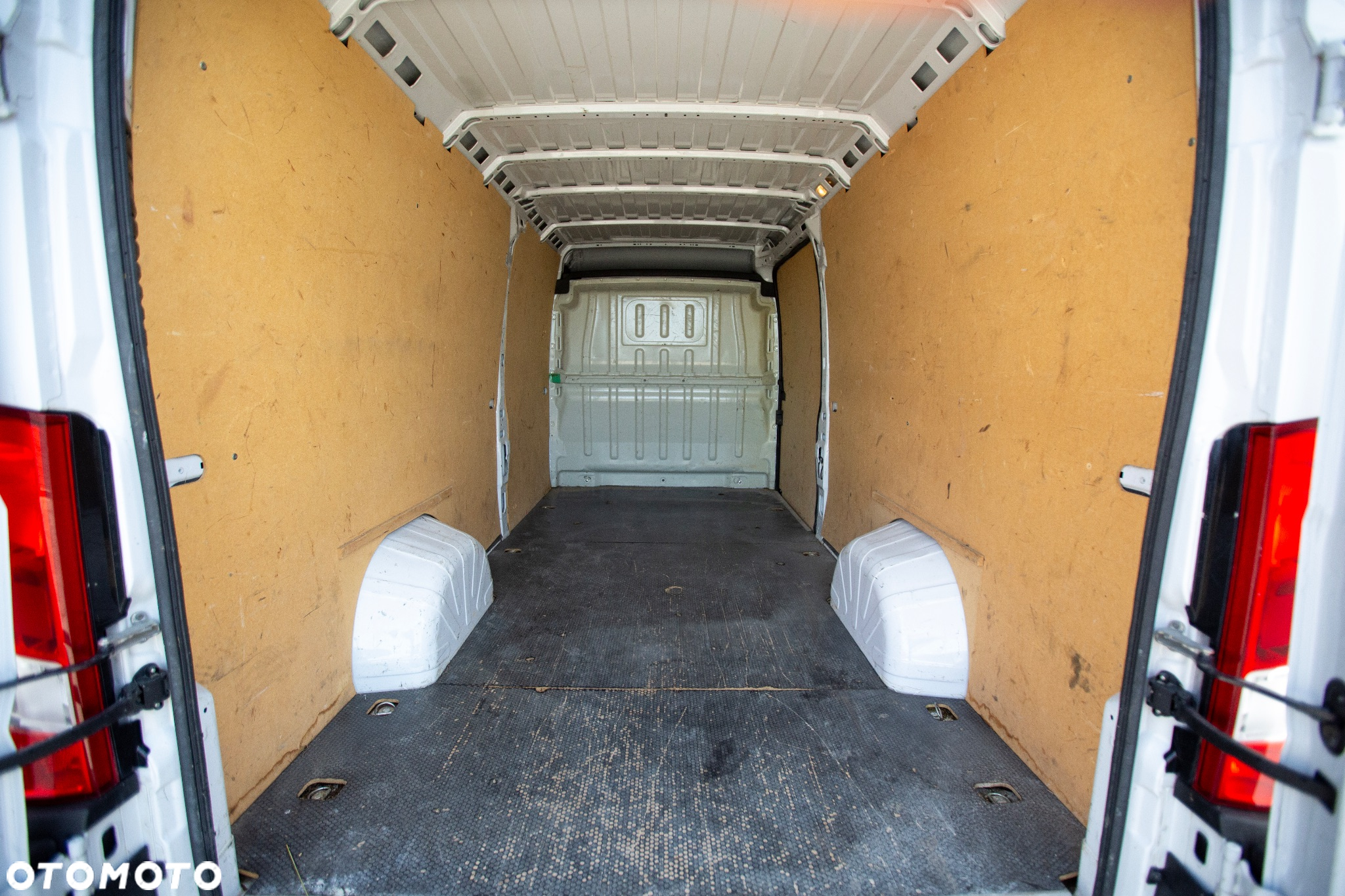 Fiat Ducato 2.3 MAXI L4H2 Professional - 15