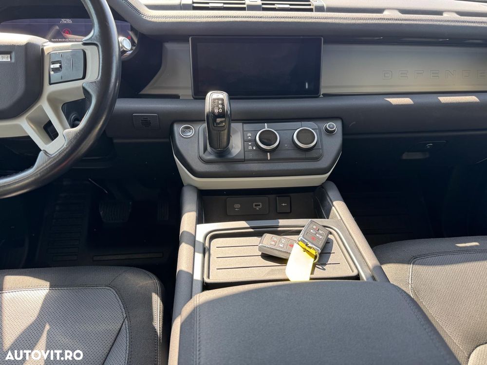 Land Rover Defender 110 2.0L D200 HSE - 19
