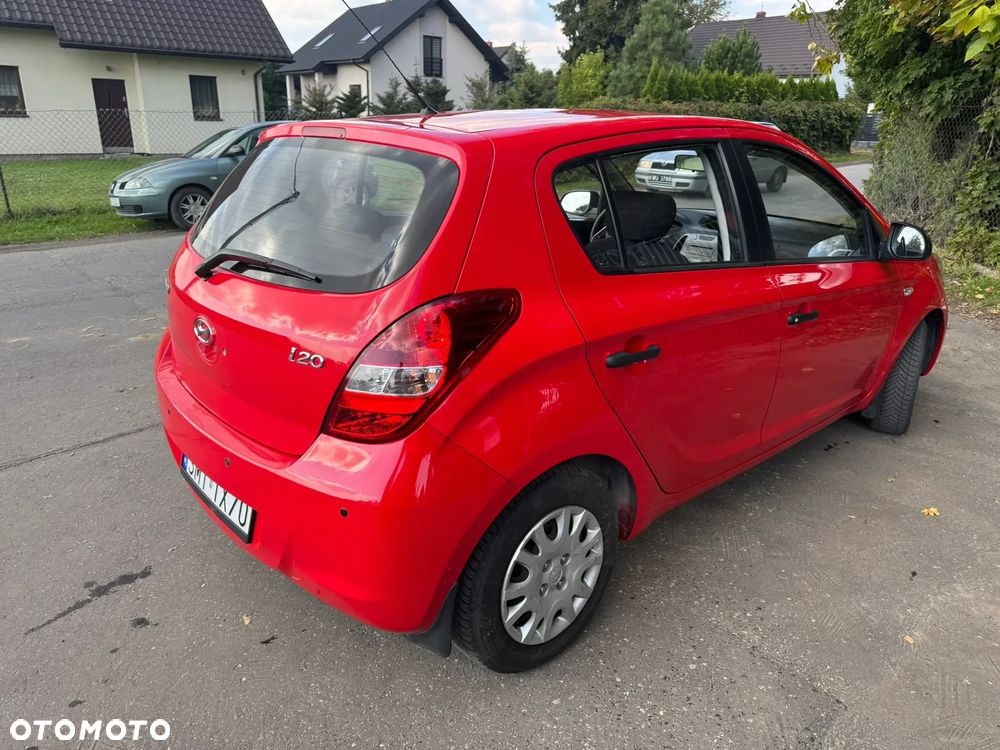 Hyundai i20 1.4 Comfort EU5 - 6