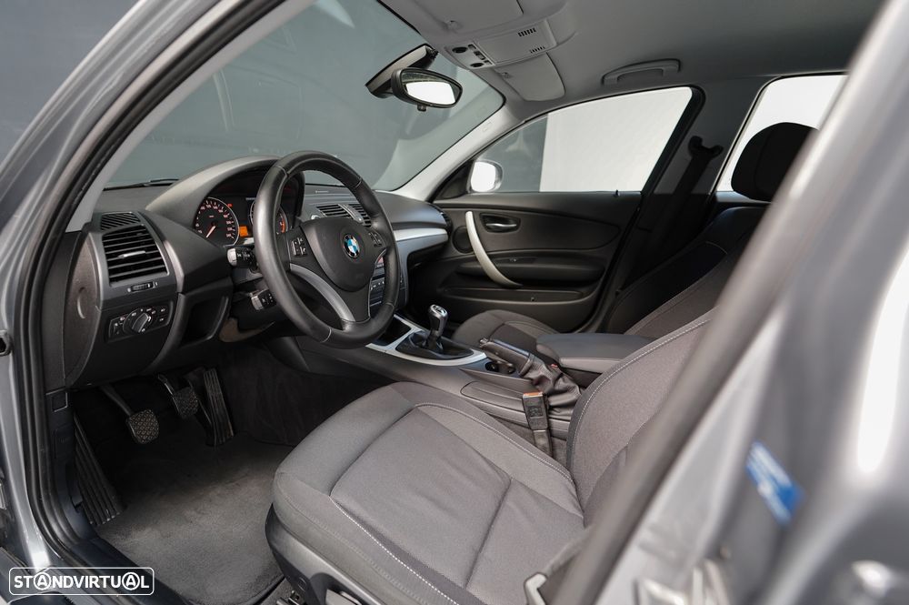 BMW 116 d Line Urban - 22