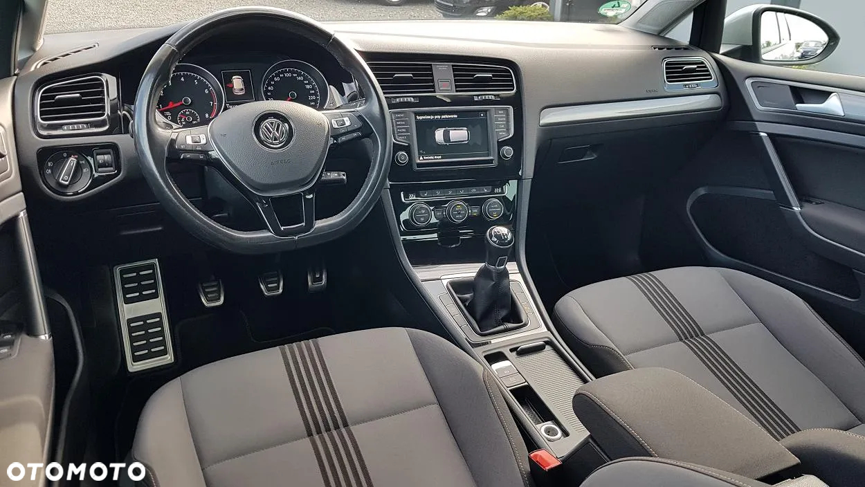 Volkswagen Golf 1.4 TSI BlueMotion Technology Allstar - 21