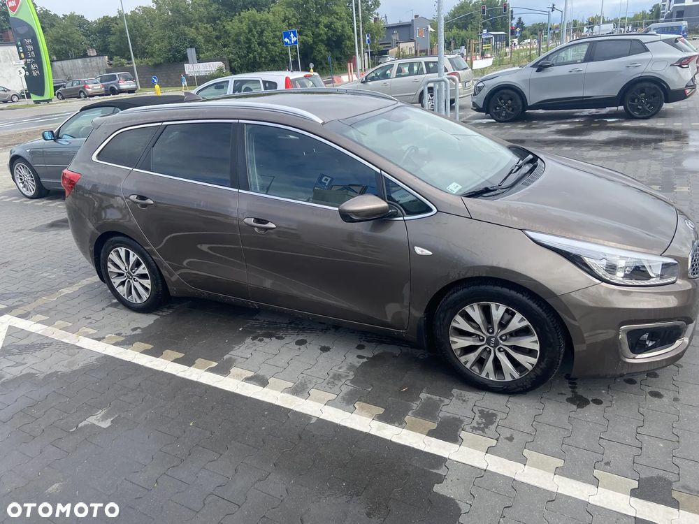 Kia Ceed 1.6 GDI Smart Plus - 5