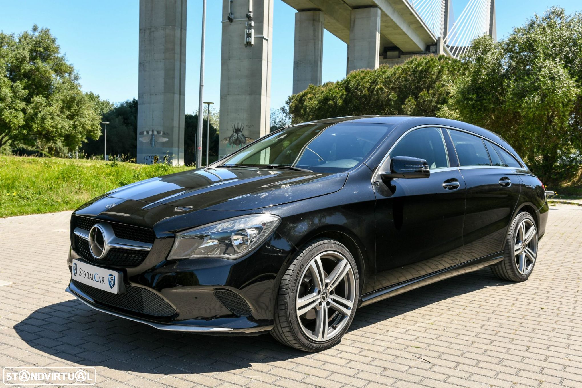 Mercedes-Benz CLA 180 d Shooting Brake Urban - 1