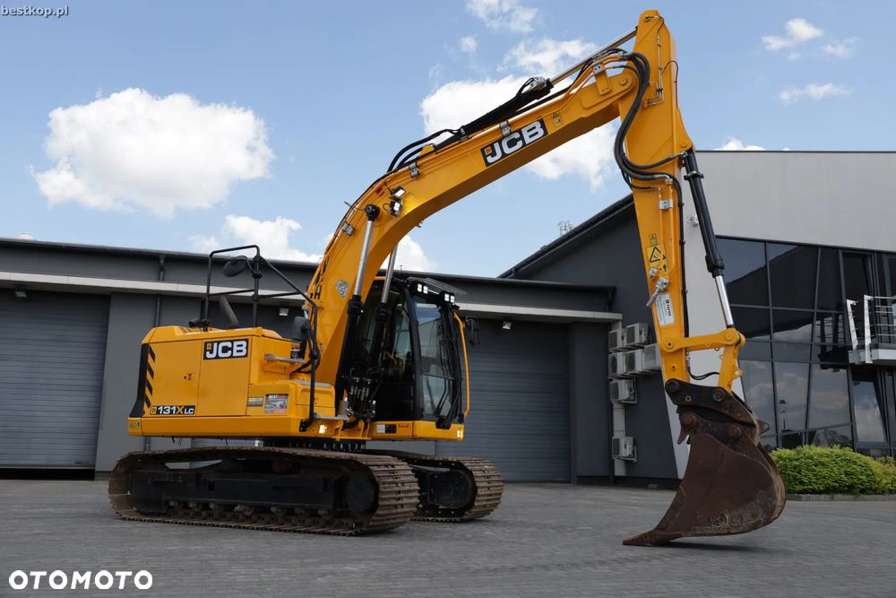 JCB 131X LC - 12
