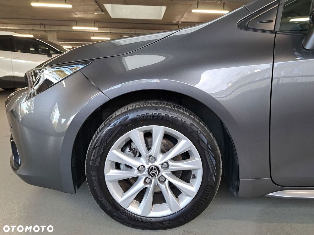 Toyota Corolla 1.8 Hybrid Comfort - 37