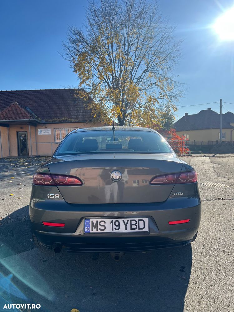 Alfa Romeo 159 - 6