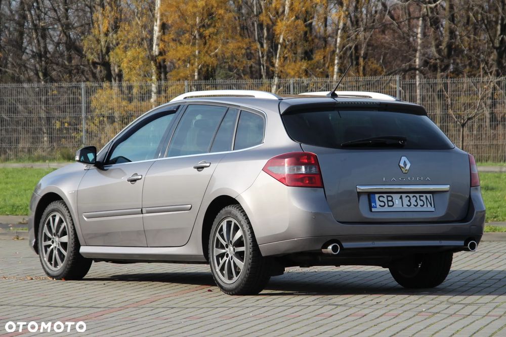 Renault Laguna dCi 150 FAP Bose - 21