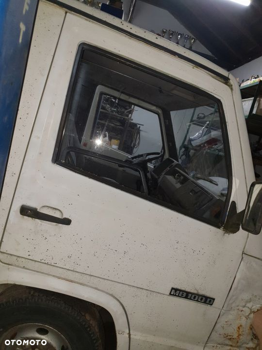 MERCEDES MB 100 DAWCA RAMA Z OSIĄ TYLNĄ DEKIEL - 8
