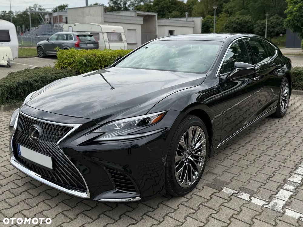 Lexus LS - 3