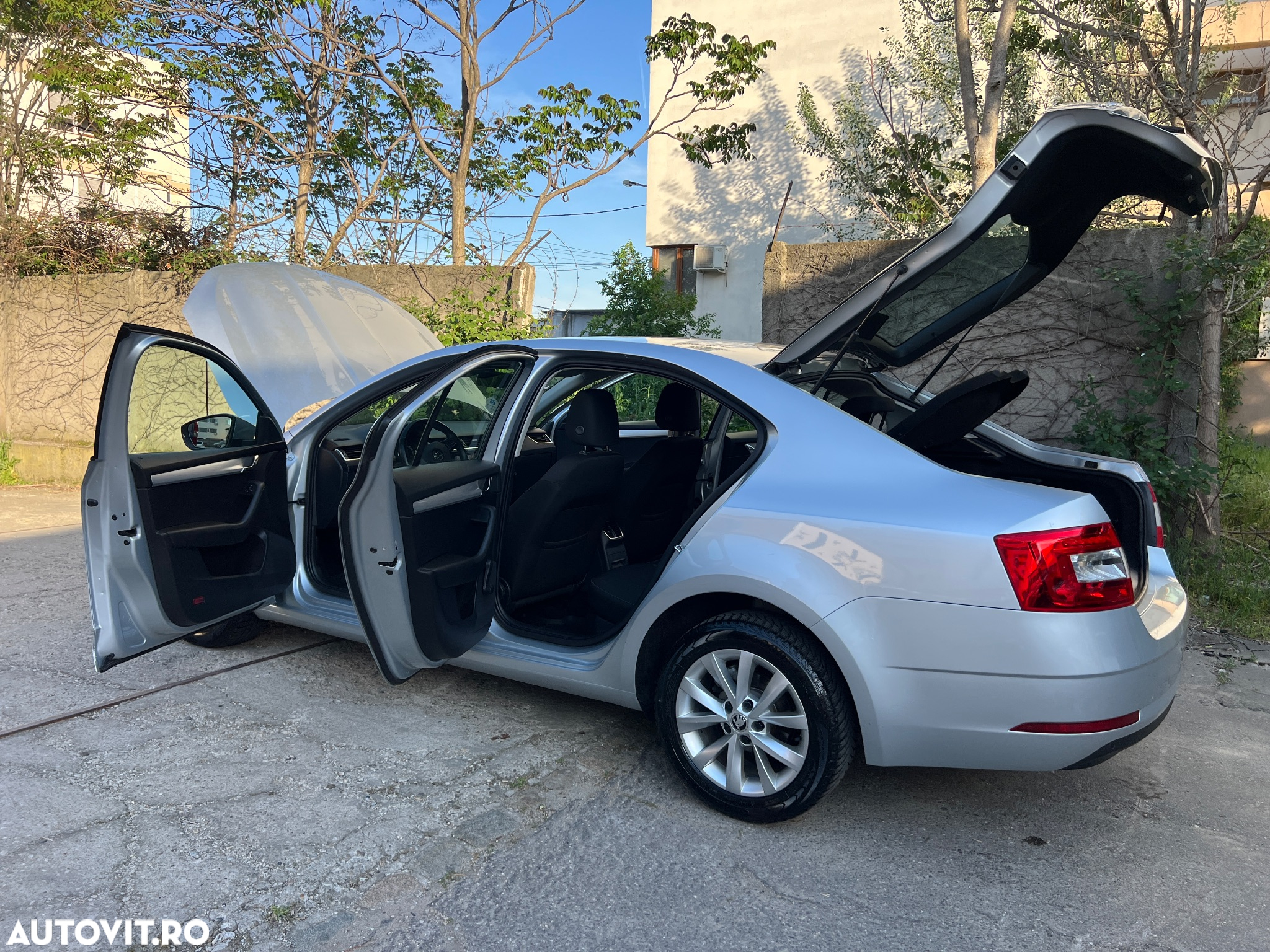 Skoda Octavia 1.6 TDI Ambition - 14