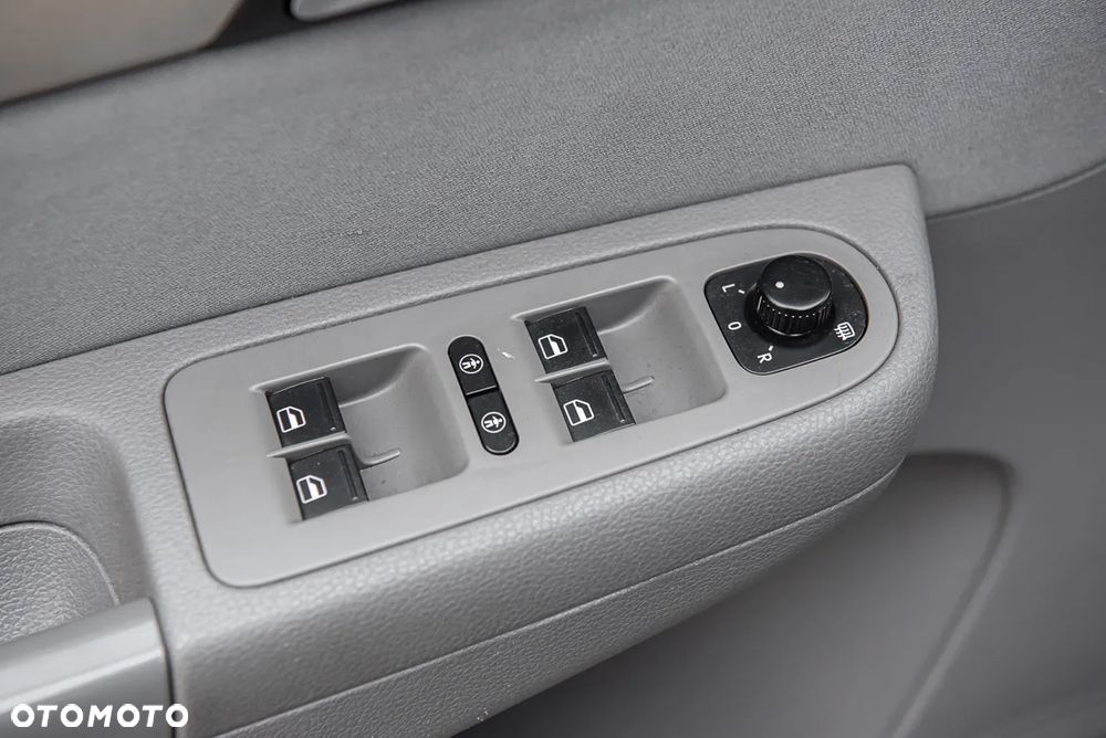 Seat Alhambra 2.0 TDI DPF Ecomotive - 33