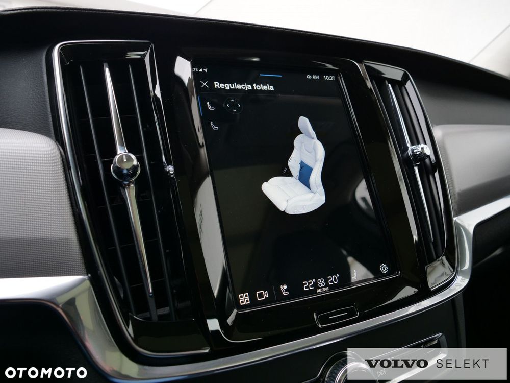 Volvo V90 Cross Country - 31