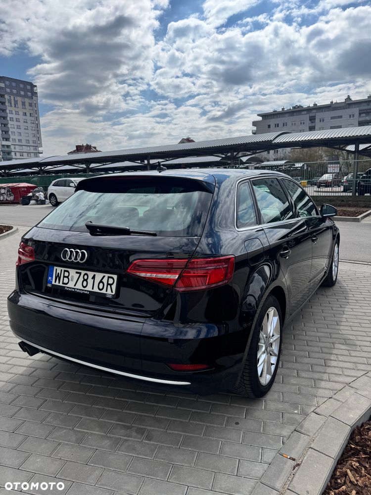Audi A3 Sportback 35 TFSI Sport S tronic - 4
